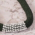 Kép 2/3 - Blanka kristályokkal díszített függönyelkötő Zöld