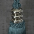 Kép 2/3 - Monic egy bojtos függönyelkötő Sötét türkiz