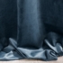Kép 7/9 - Ria bársony sötétítő függöny Gránátkék 140x250 cm