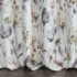 Kép 8/10 - Zoja sötétítő függöny nyári virágokkal Fehér 140x250 cm